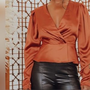 Lulu's Career Orange Satin Surplice Puff Sleeve Top